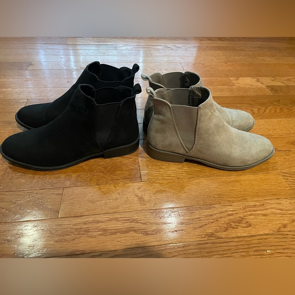 City Streets booties beige and black size 7